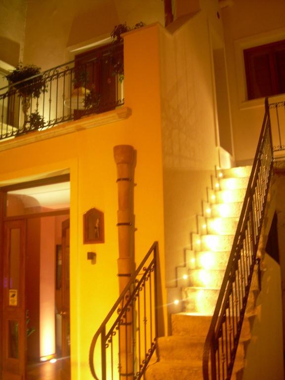 B&B Cortile Di Venere Трапани Екстериор снимка